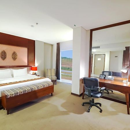 Grand Tjokro Hotel Balikpapan Kültér fotó