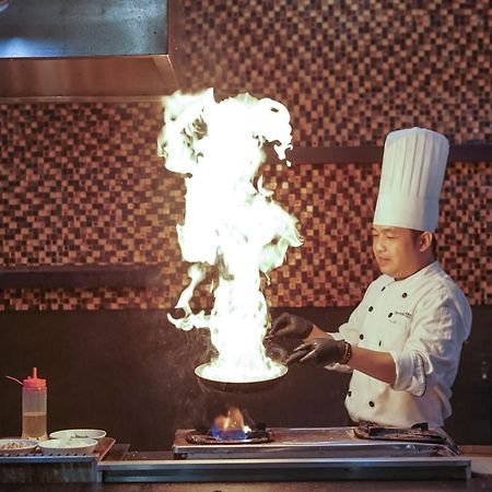 Grand Tjokro Hotel Balikpapan Kültér fotó