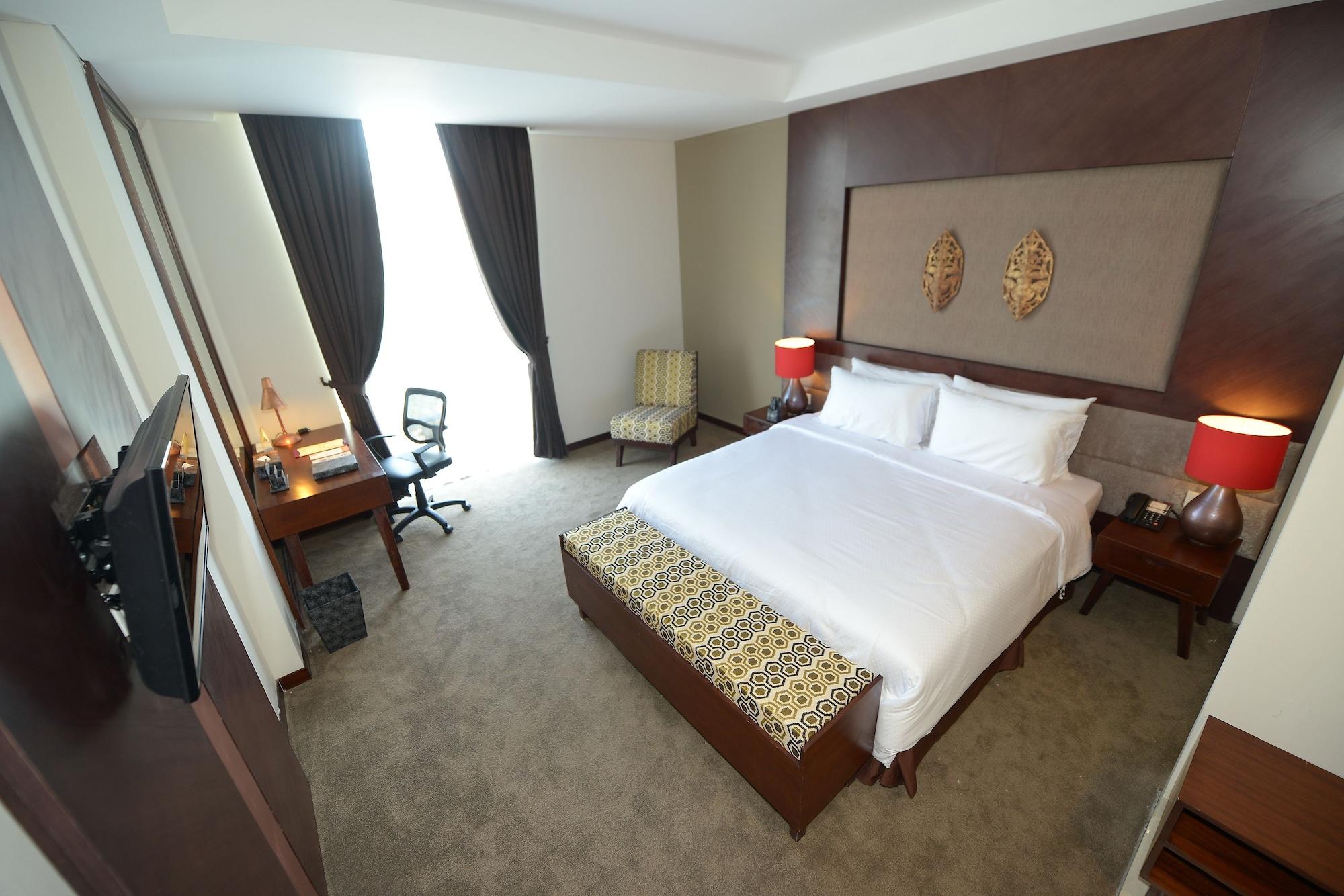 Grand Tjokro Hotel Balikpapan Kültér fotó
