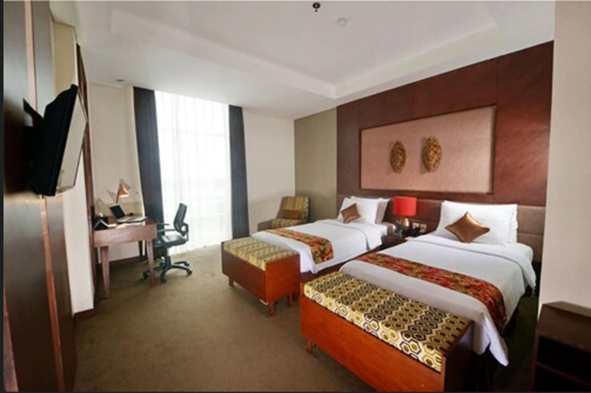 Grand Tjokro Hotel Balikpapan Kültér fotó