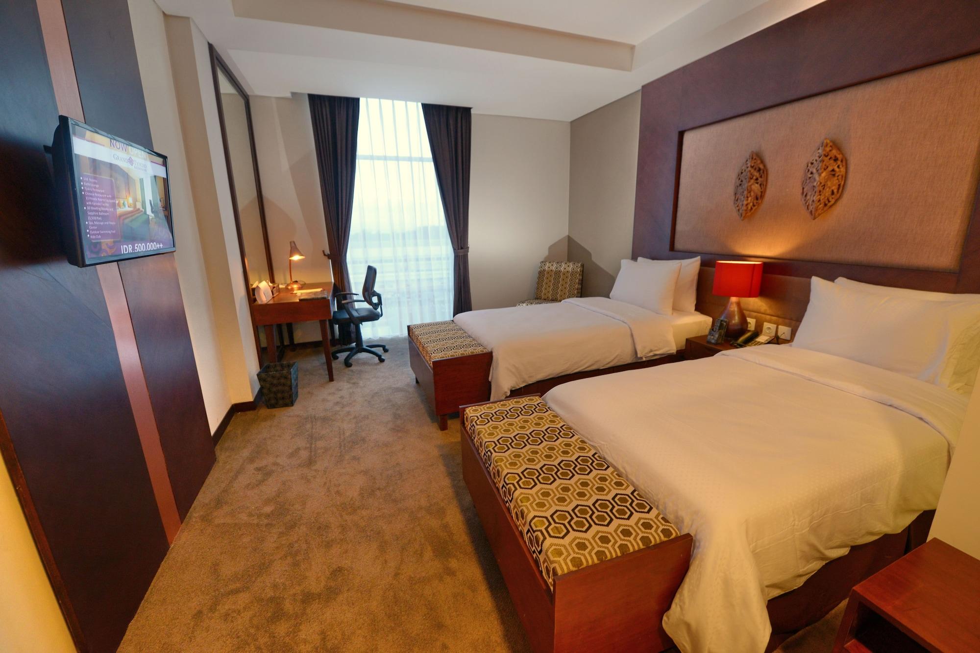 Grand Tjokro Hotel Balikpapan Kültér fotó