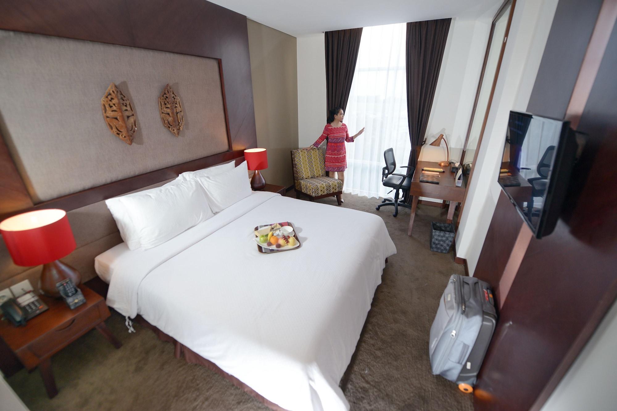 Grand Tjokro Hotel Balikpapan Kültér fotó