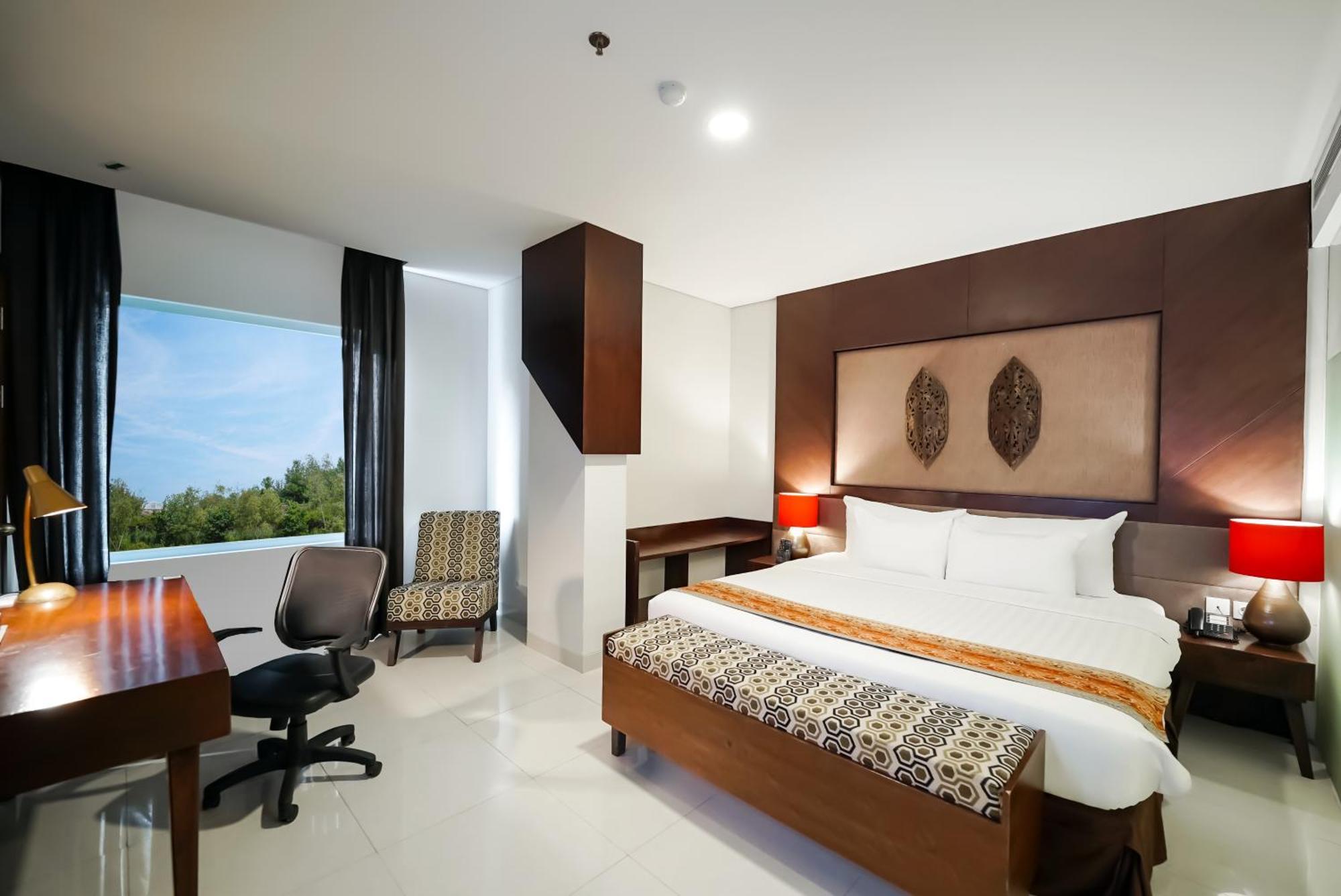 Grand Tjokro Hotel Balikpapan Kültér fotó