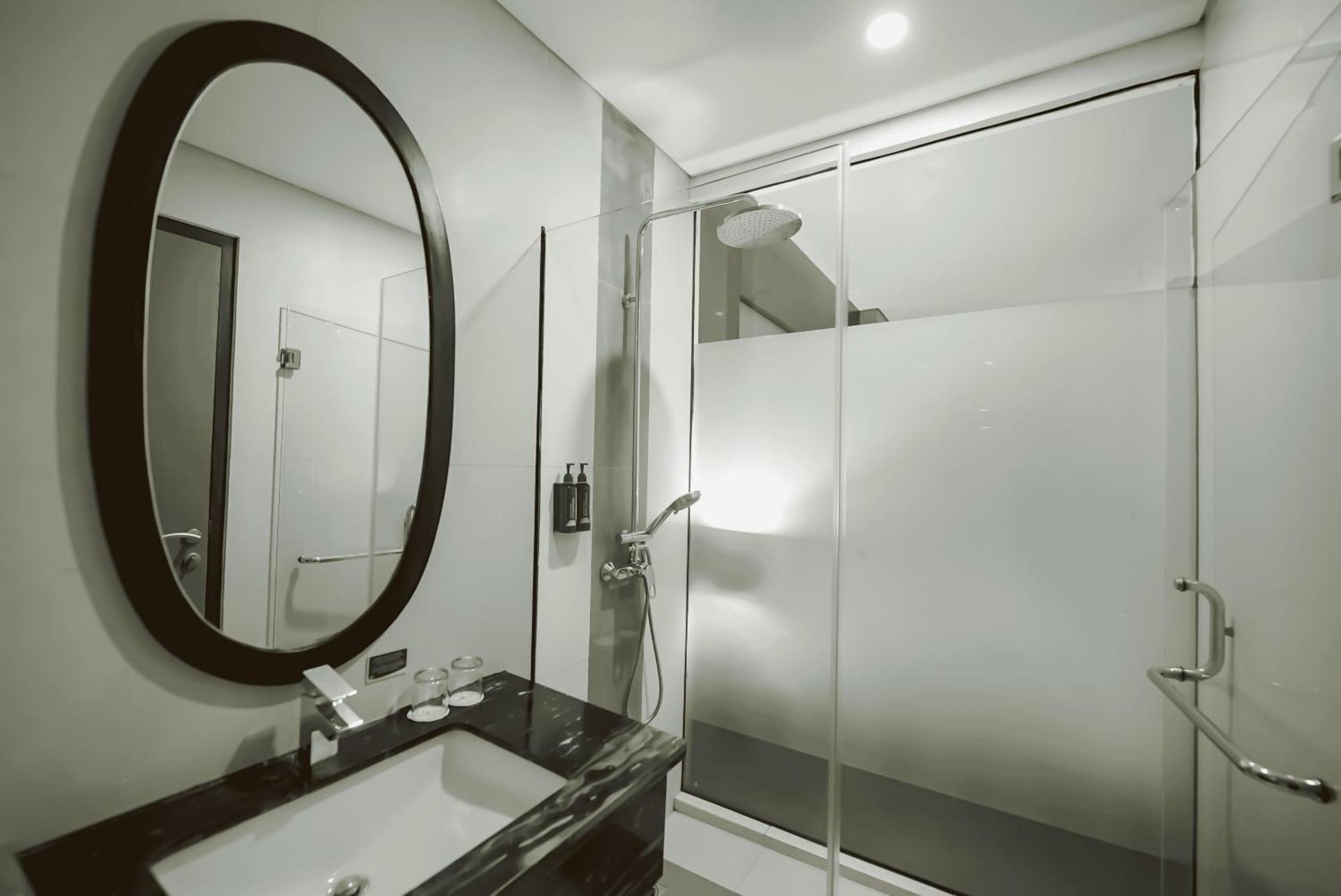 Grand Tjokro Hotel Balikpapan Kültér fotó