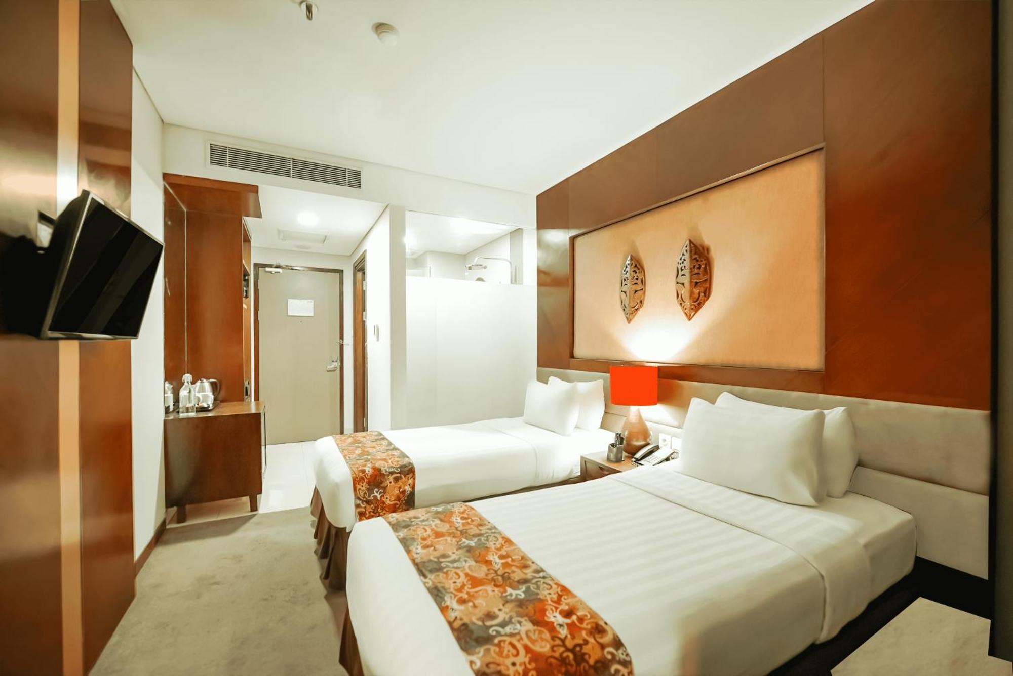 Grand Tjokro Hotel Balikpapan Kültér fotó