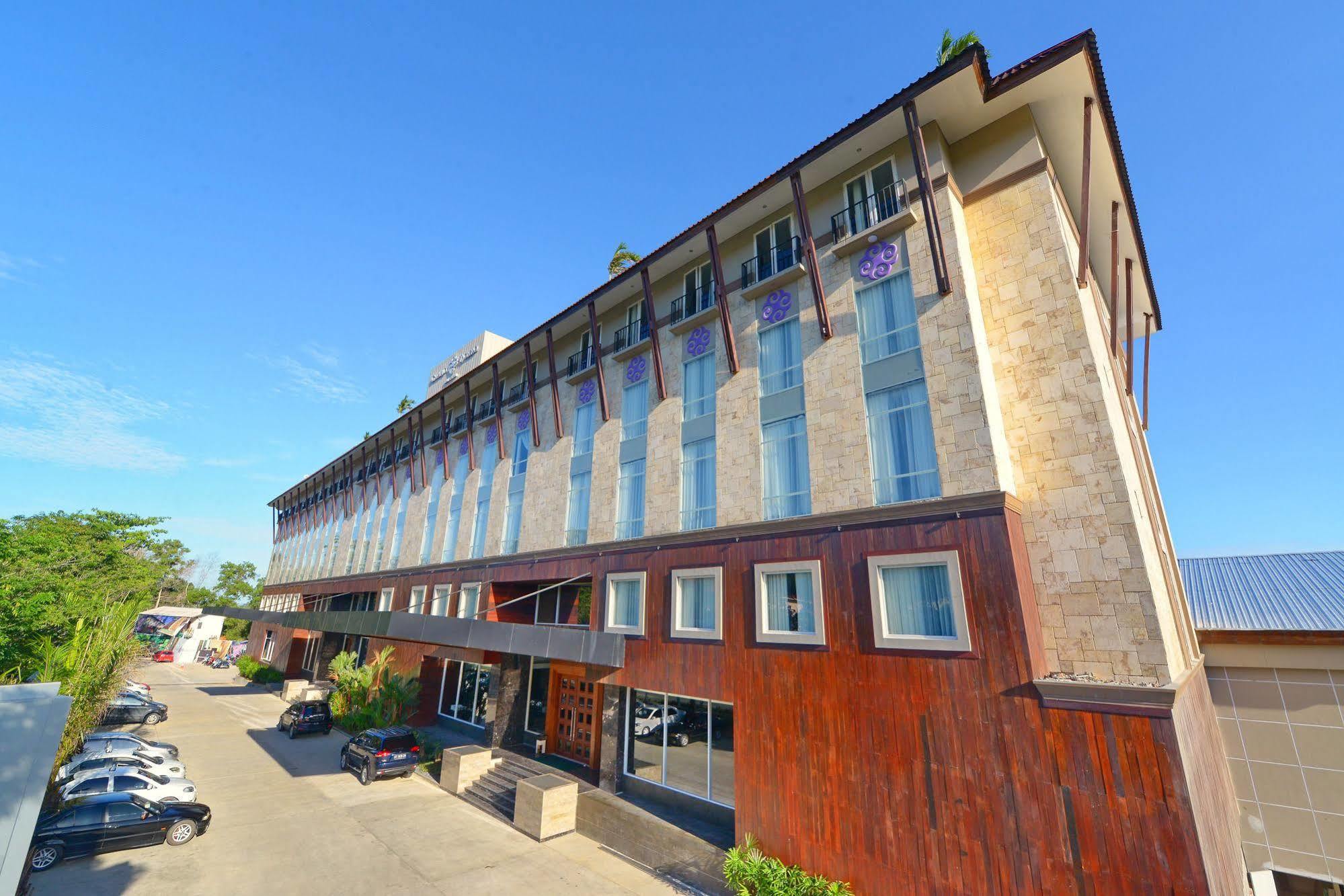 Grand Tjokro Hotel Balikpapan Kültér fotó