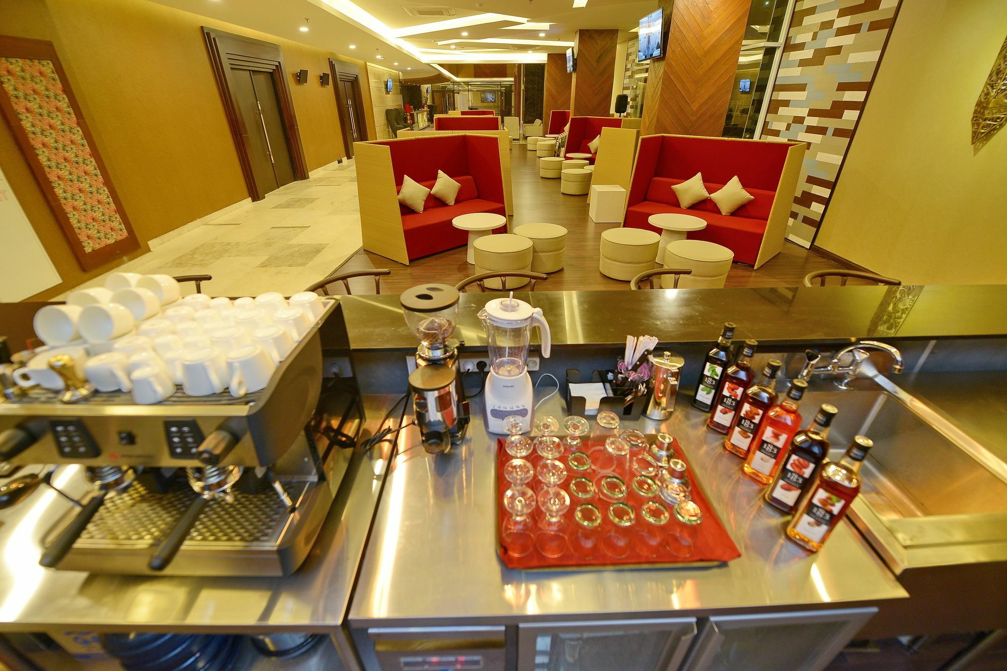 Grand Tjokro Hotel Balikpapan Kültér fotó